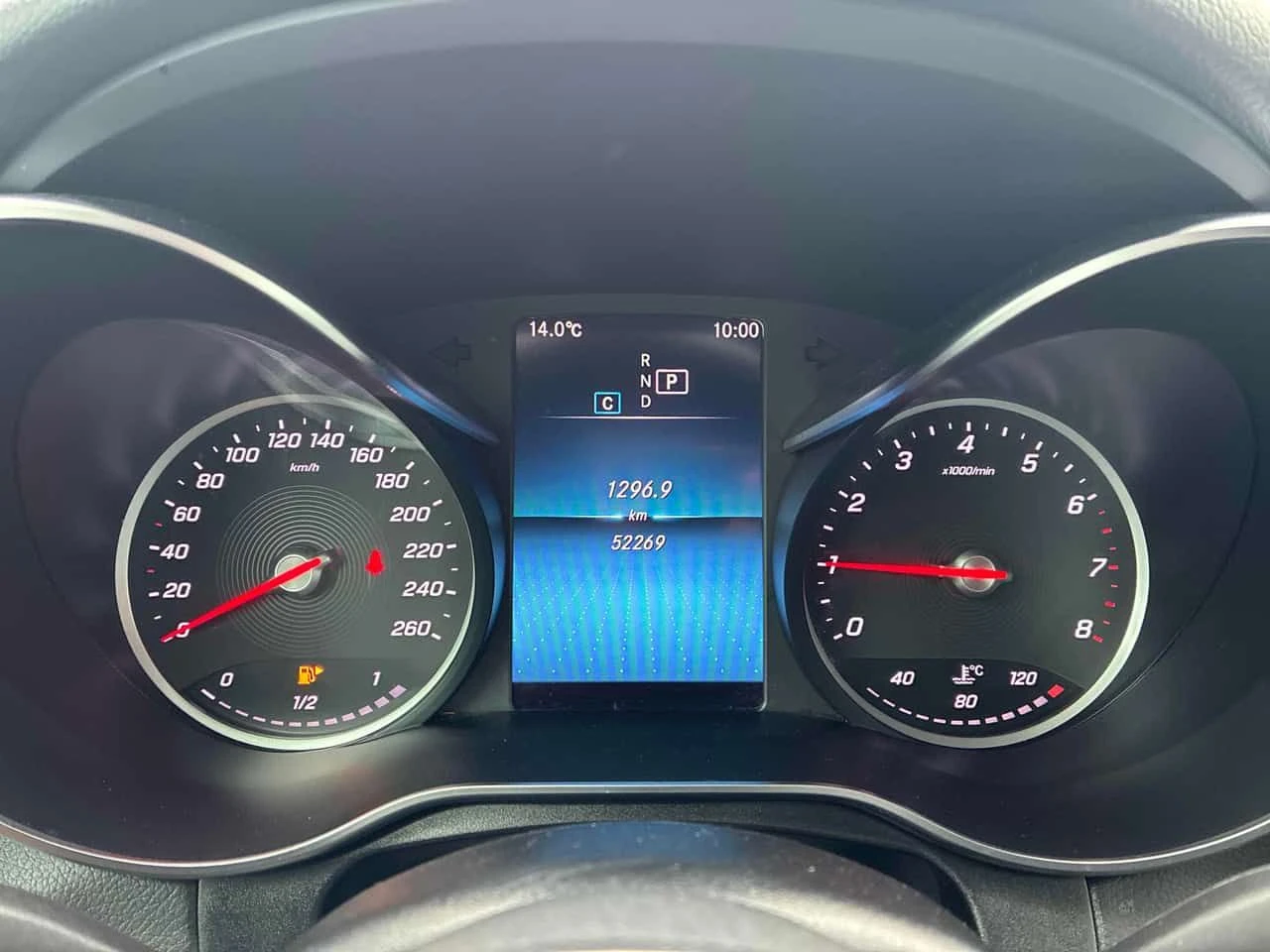 Mercedes-Benz GLC 300 * CARFAX * ПАНО * KEYLESS * КЛИПОВЕ, снимка 8 - Автомобили и джипове - 54647795