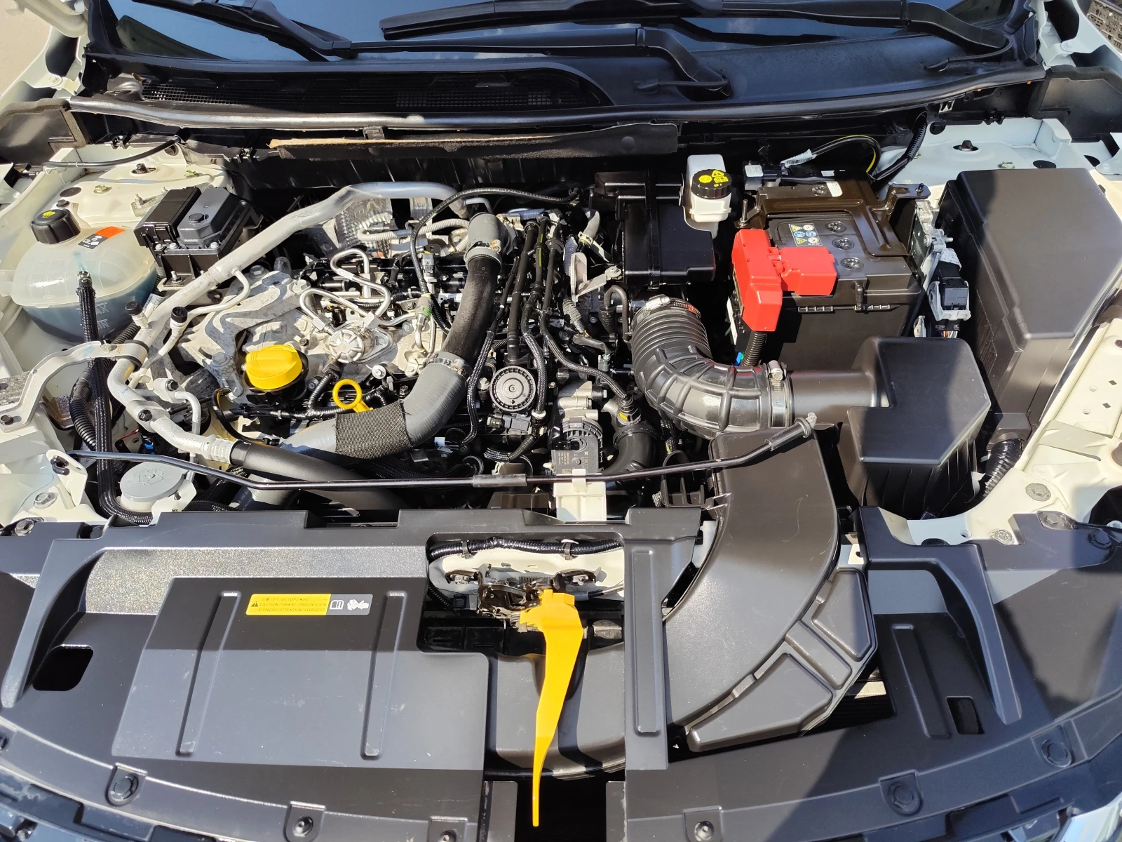 Nissan Qashqai 1.3 Hybrid* LED* NAVI* CAMERA 360* EURO6D* 67000km, снимка 15 - Автомобили и джипове - 55069611