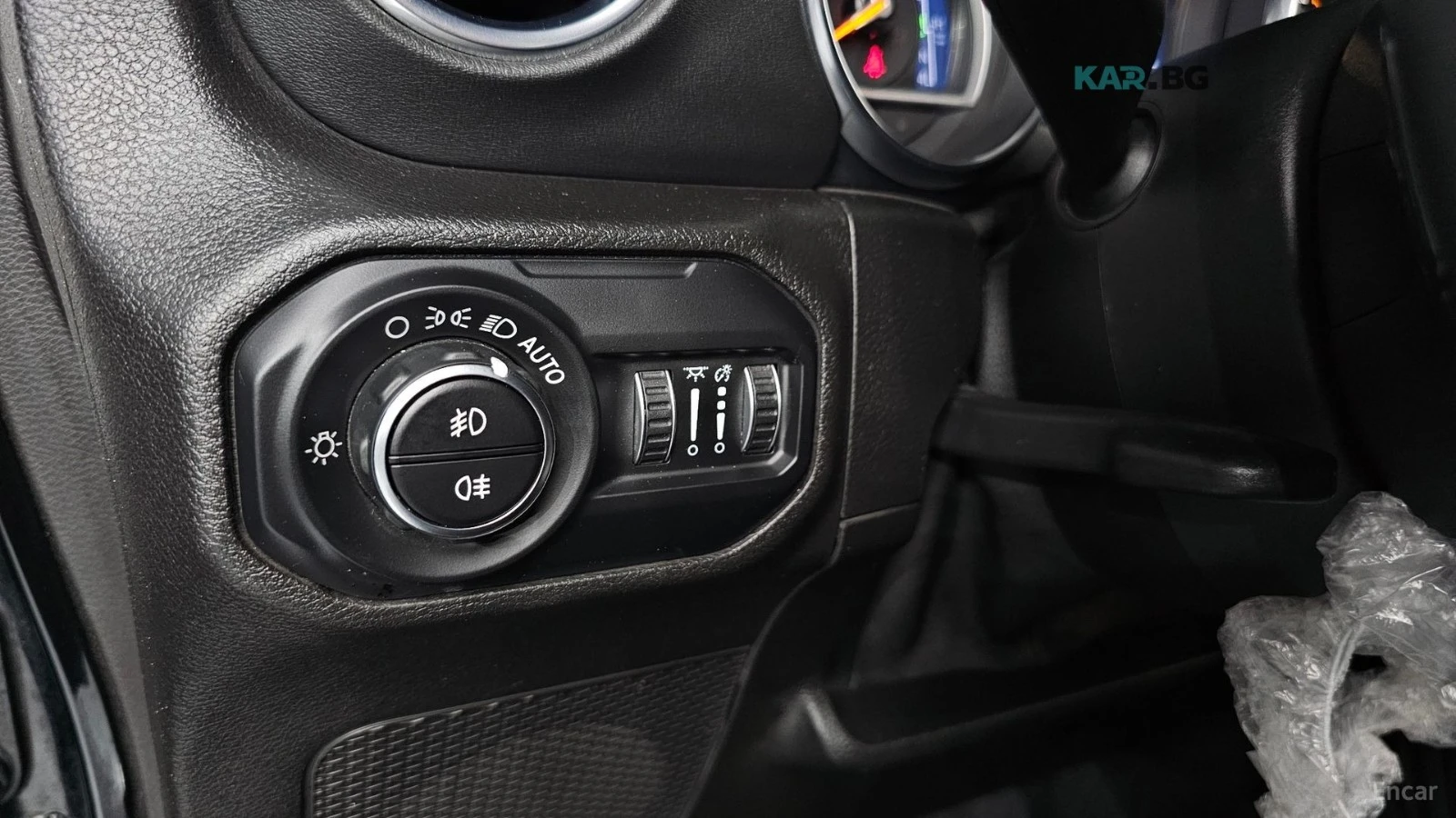 Jeep Wrangler * 2.0* OVERLAND* КОЖА* ПОДГРЕВ* NAVI* КАМЕРА* , снимка 14 - Автомобили и джипове - 55298804