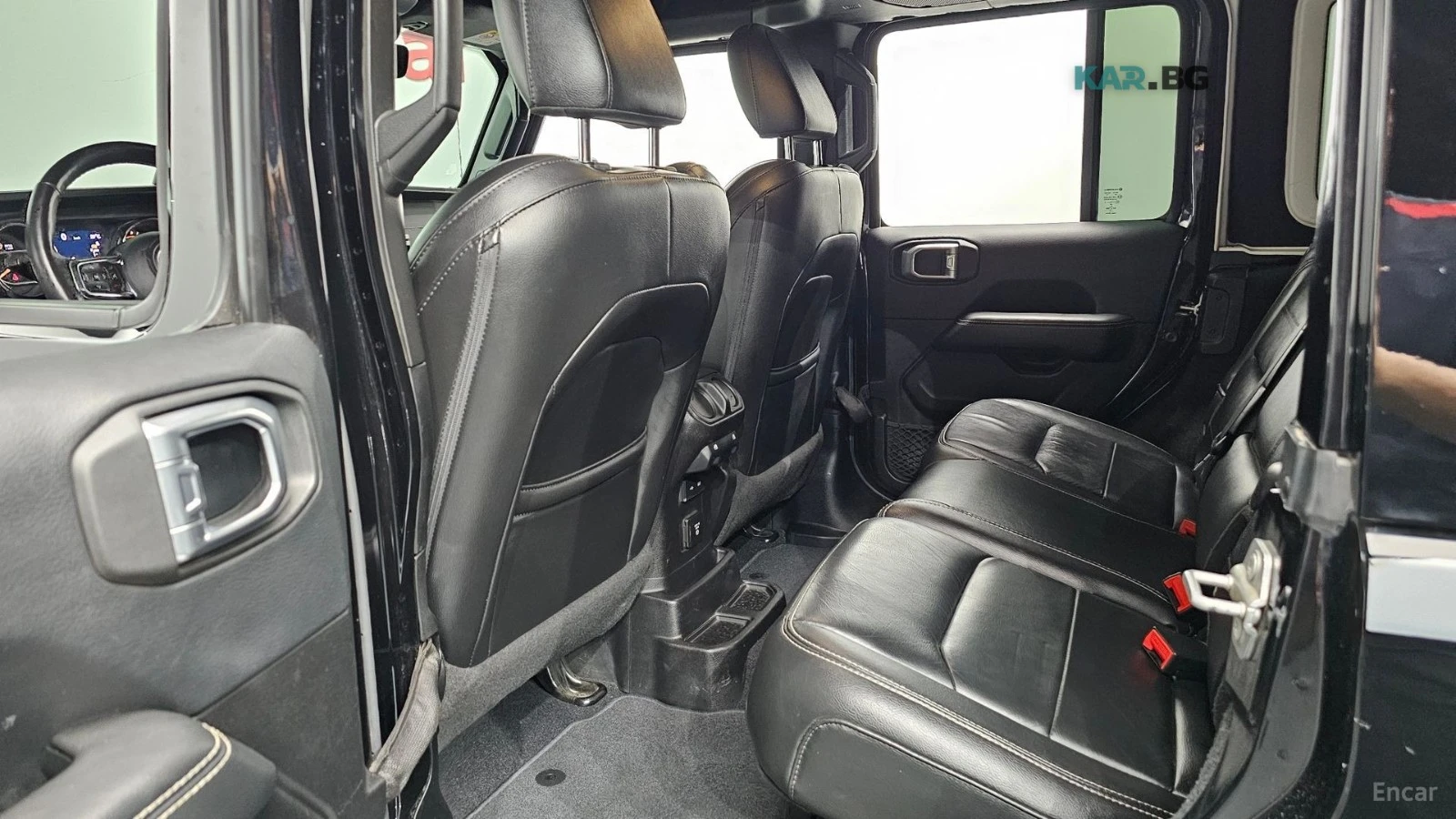 Jeep Wrangler * 2.0* OVERLAND* КОЖА* ПОДГРЕВ* NAVI* КАМЕРА* , снимка 12 - Автомобили и джипове - 55298804