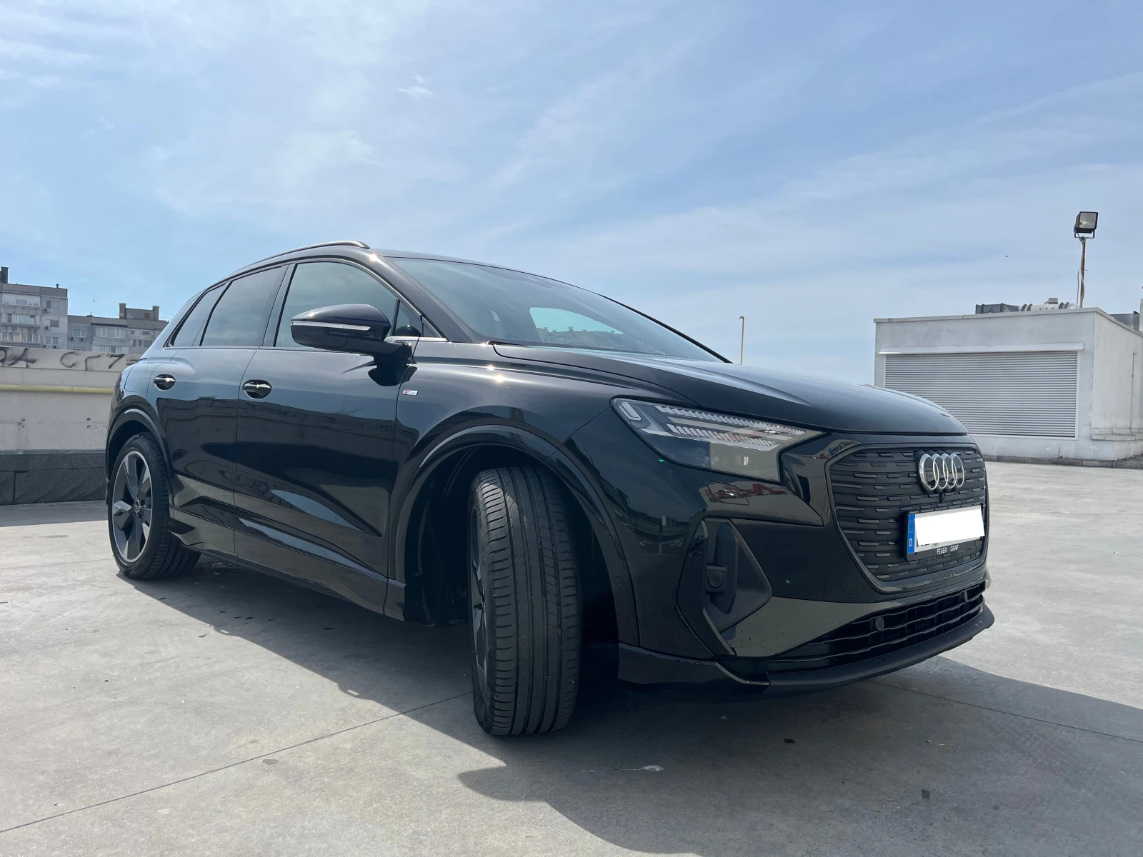 Audi Q4 S-line/82 KW/SOH 95%/HUD/ACC/MATRIX/1г гаранция, снимка 3 - Автомобили и джипове - 55894608