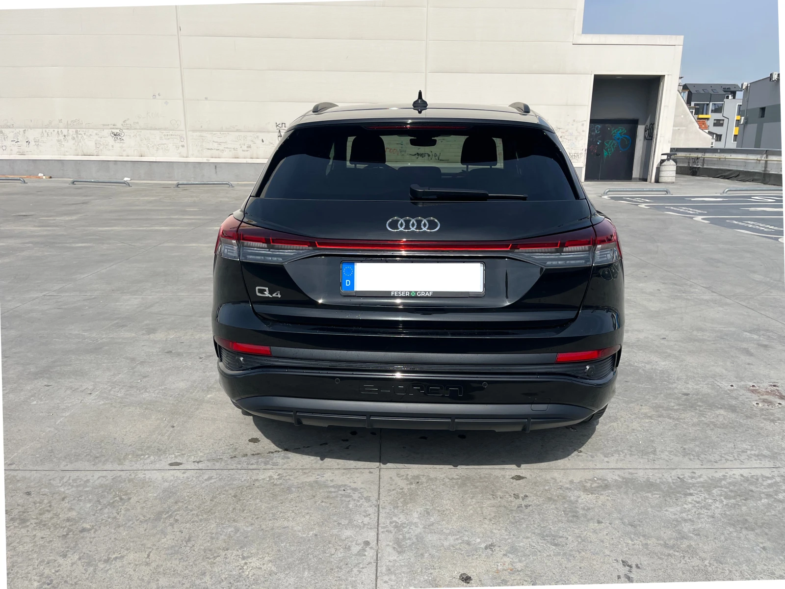Audi Q4 S-line/82 KW/SOH 95%/HUD/ACC/MATRIX/1г гаранция, снимка 5 - Автомобили и джипове - 55894608