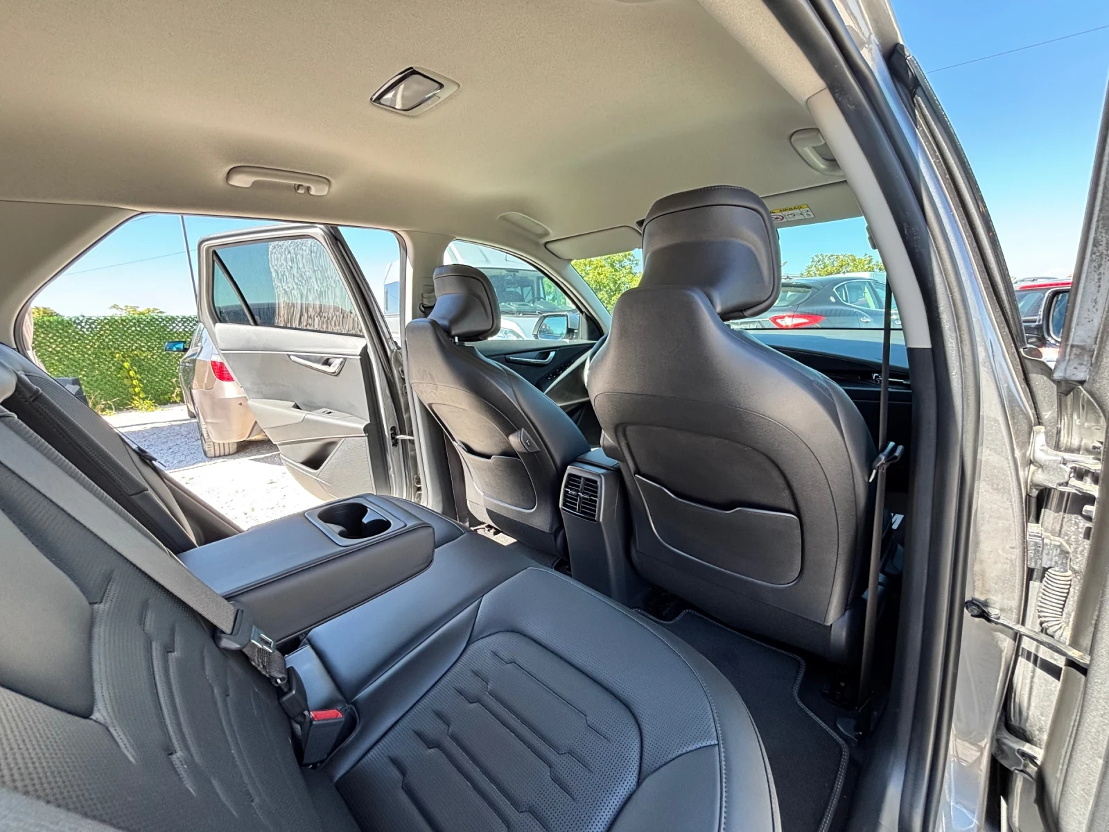 Kia Niro ГАРАНЦИЯ/NAVI/ПОДГРЕВ/TOP, снимка 11 - Автомобили и джипове - 56118385