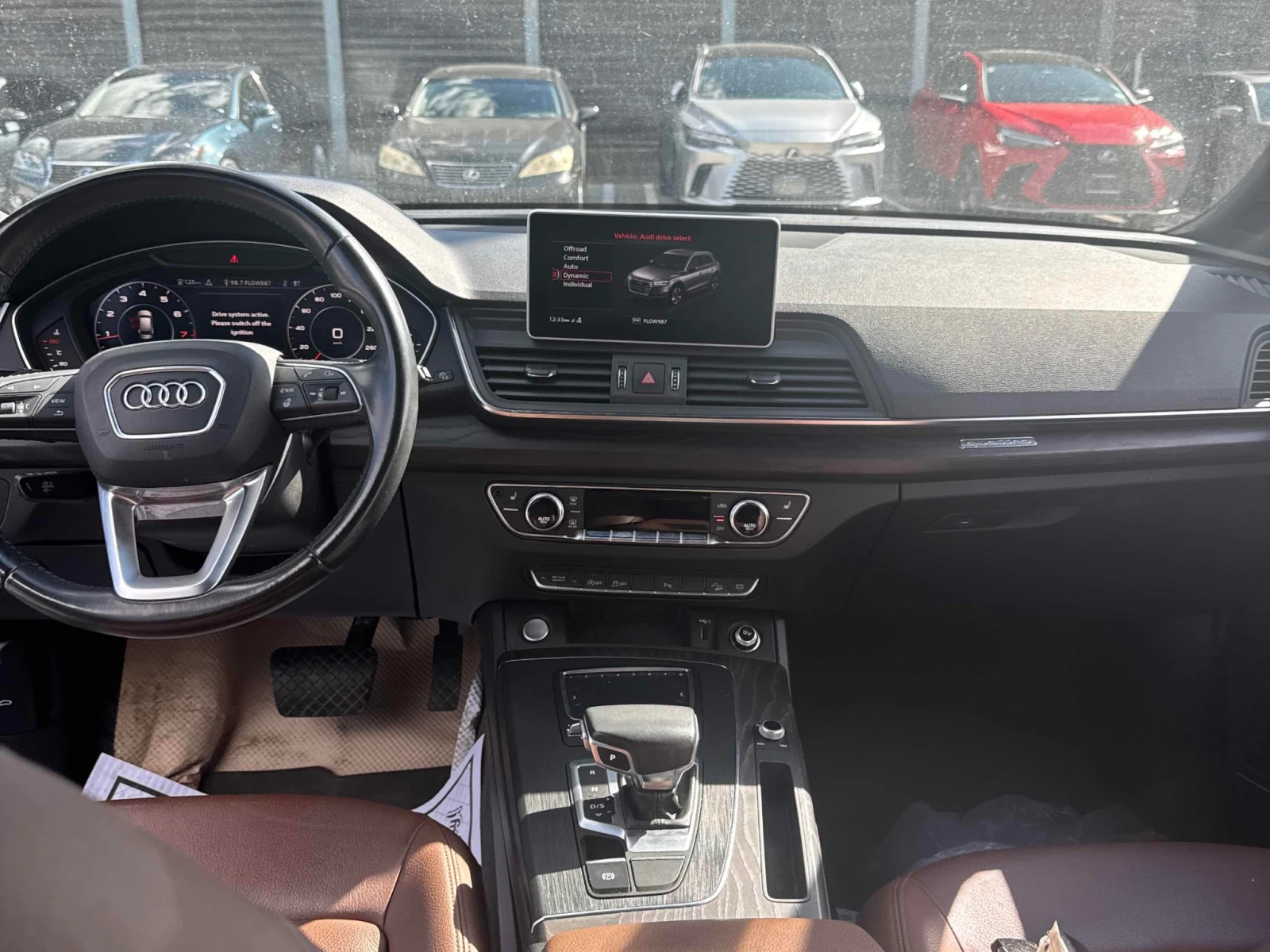Audi Q5 Technik / 360 / B&O / Carfax / Лизинг, снимка 9 - Автомобили и джипове - 56439963