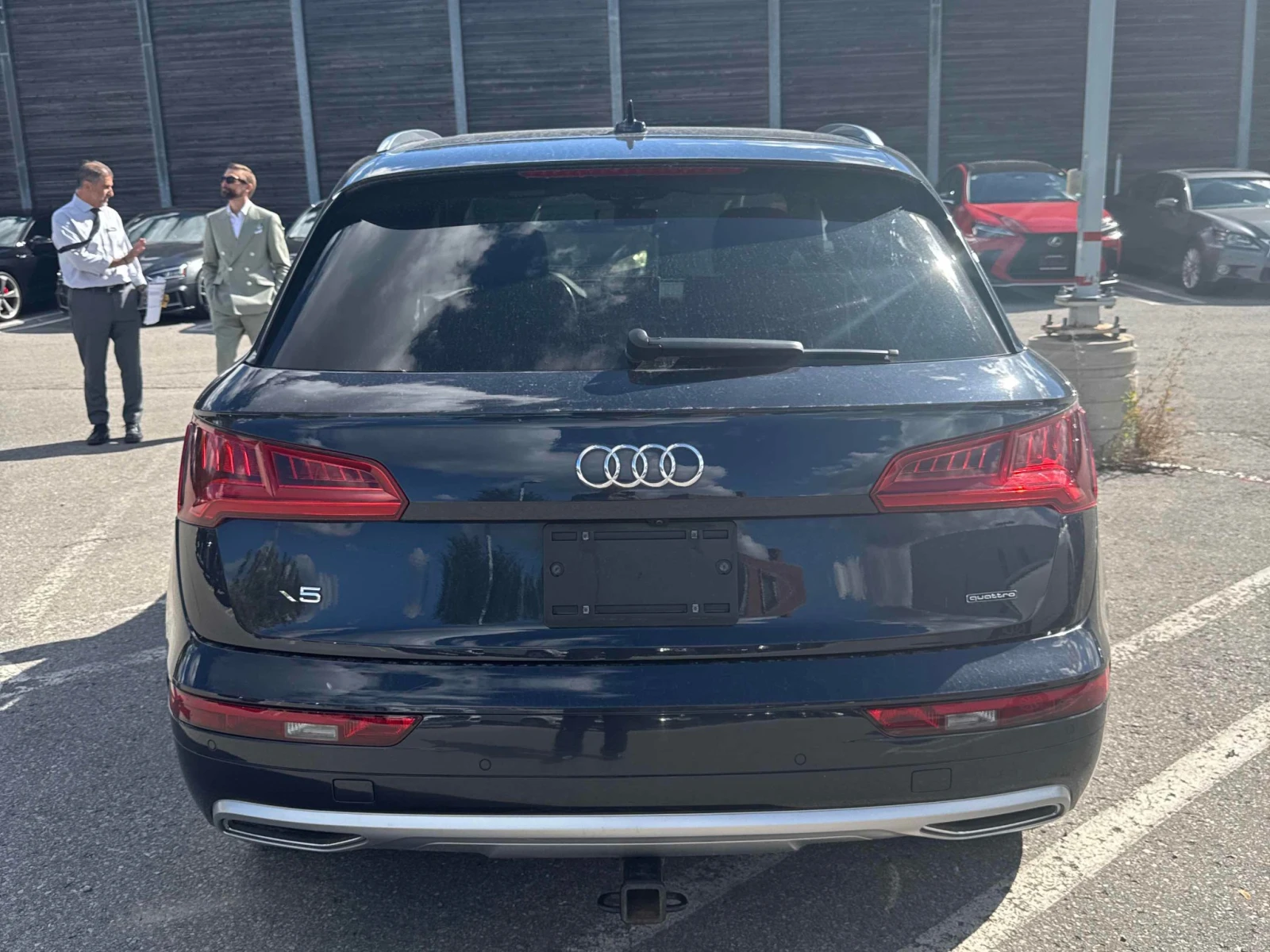 Audi Q5 Technik / 360 / B&O / Carfax / Лизинг, снимка 4 - Автомобили и джипове - 56439963
