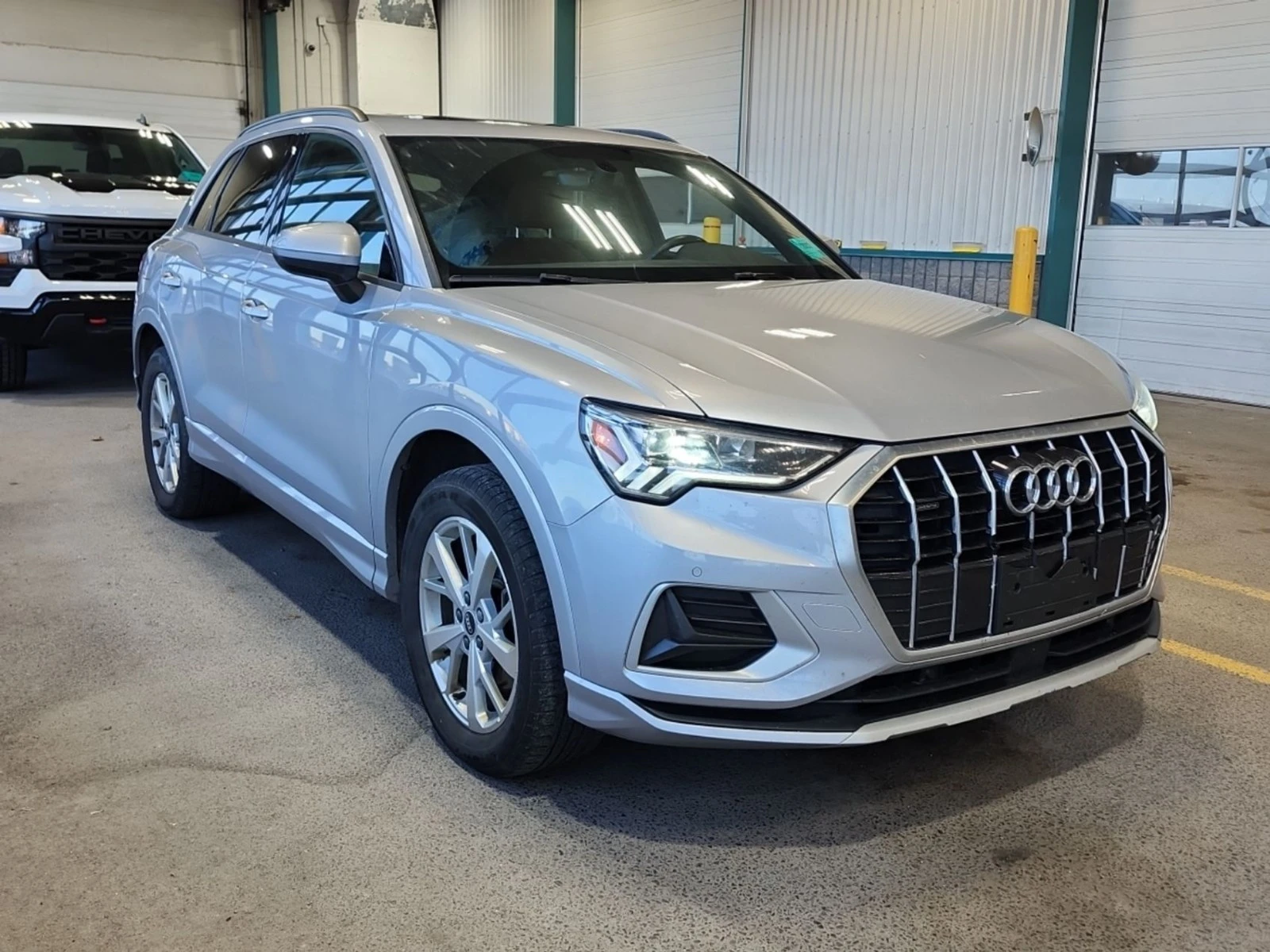 Audi Q3 45TFSI - KOMFORT - ПОДГРЕВИ - ШИБИДАХ