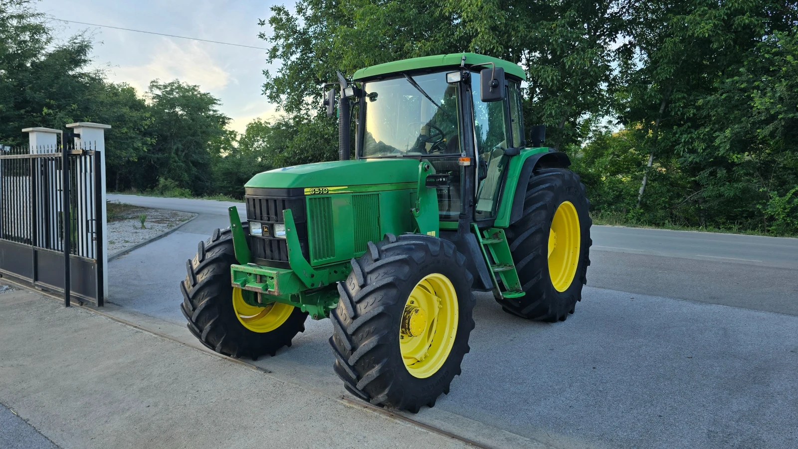 Трактор John Deere 6510-Товарач.Нов внос, снимка 2 - Селскостопанска техника - 54914235