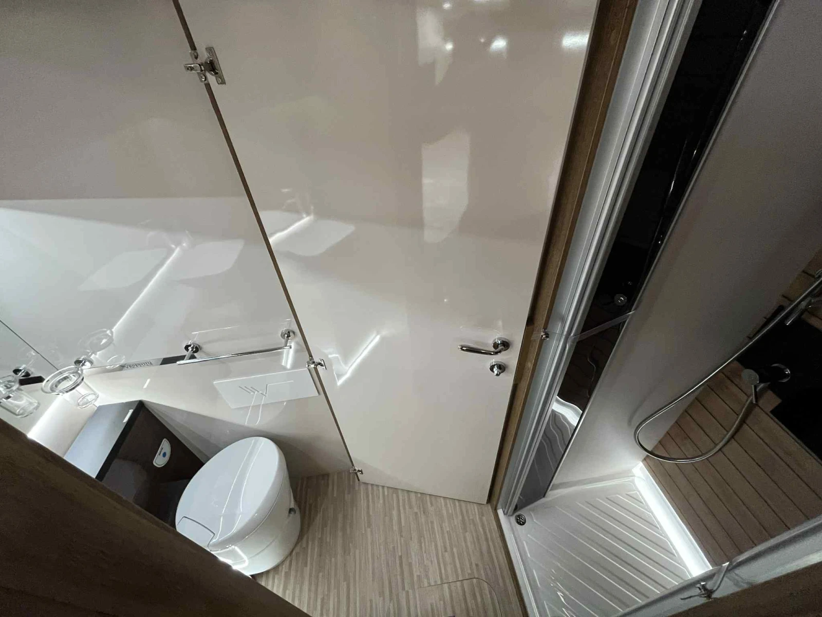 ������ Mobilvetta Krosser P86  | Mobile.bg � ����������� 7