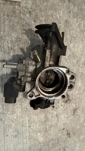 Дроселова Клапа за Toyota Yaris - 136800-1702, снимка 2 - Части - 52841393