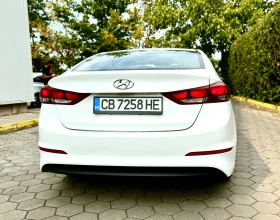 Hyundai Elantra Реални 48000км, снимка 5