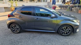 Toyota Yaris 1, 5 HEV LED NAVI CAMERA Швейцария , снимка 4