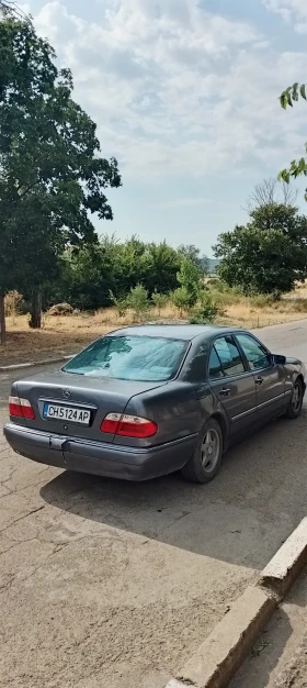 Обява за продажба на Mercedes-Benz E 220 ~Цена по договаряне - изображение 4