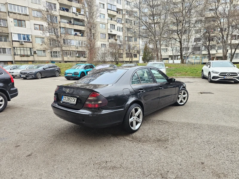 Mercedes-Benz E 220 2.2 CDI !КОЖА! * КЛИМАТРОНИК* 6СК !!ТОП!, снимка 3 - Автомобили и джипове - 49259987