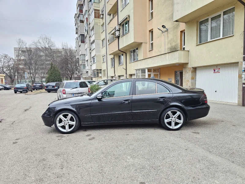 Mercedes-Benz E 220 2.2 CDI !КОЖА! * КЛИМАТРОНИК* 6СК !!ТОП!, снимка 6 - Автомобили и джипове - 49576423