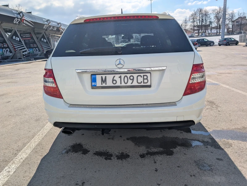 Mercedes-Benz C 220 AMG Панорама, снимка 7 - Автомобили и джипове - 49590950