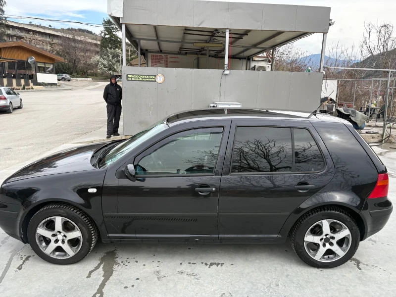 VW Golf, снимка 4 - Автомобили и джипове - 49540327