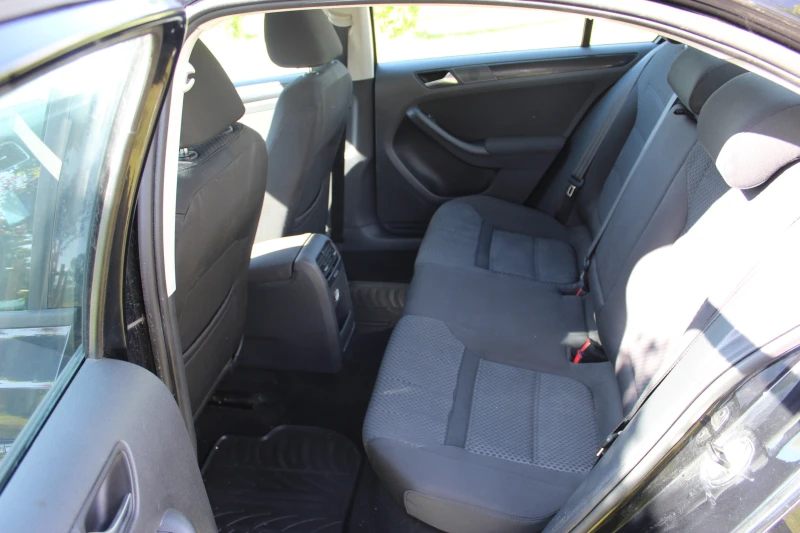 VW Jetta KLIMA CARPLAY, снимка 9 - Автомобили и джипове - 53093481