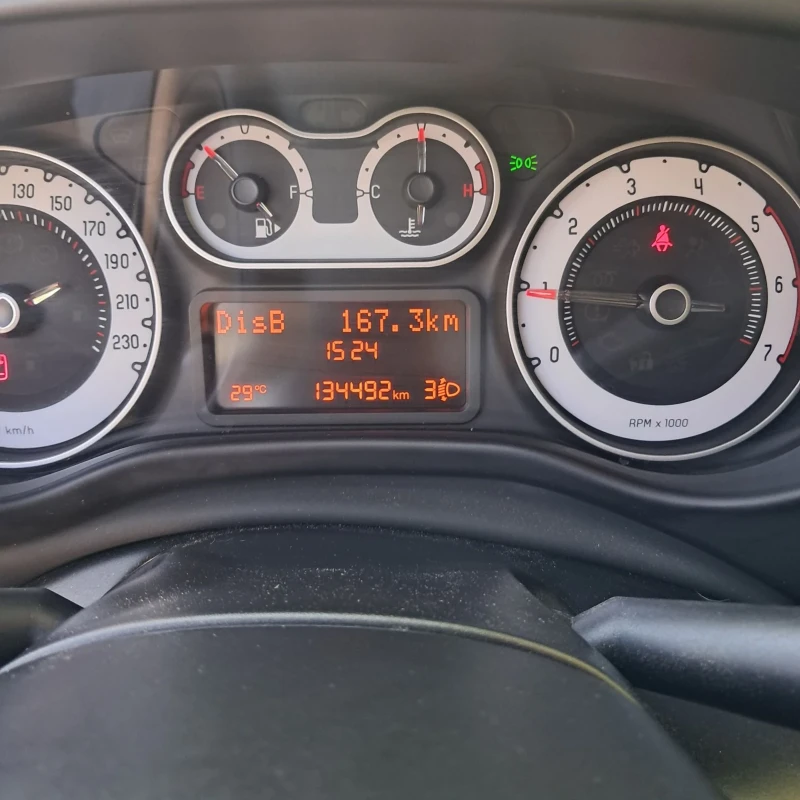 Fiat 500L, снимка 8 - Автомобили и джипове - 52051053