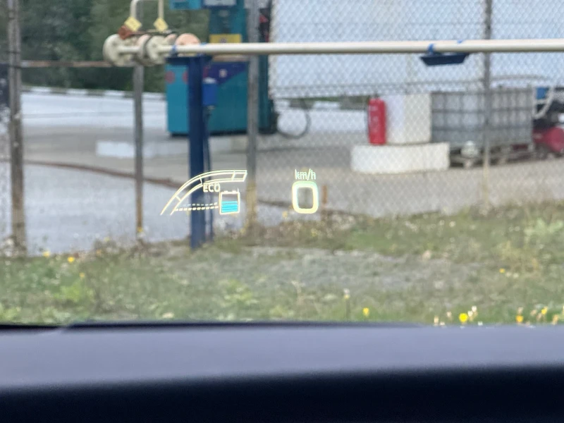 Toyota Prius PARK* BMS* DISTR* HEADUP* 2018* LED* JBL AUDIO* , снимка 15 - Автомобили и джипове - 52172771