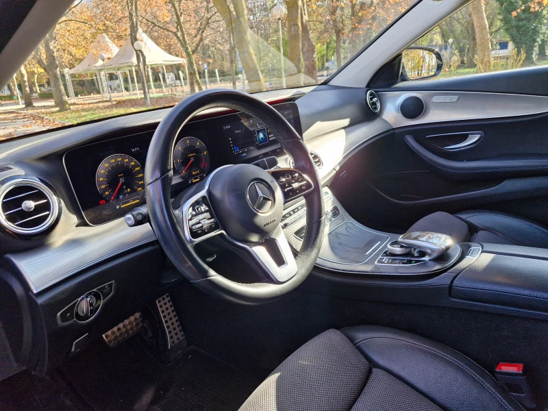 Mercedes-Benz E 220 2019 digital cockpit , снимка 13 - Автомобили и джипове - 52664787