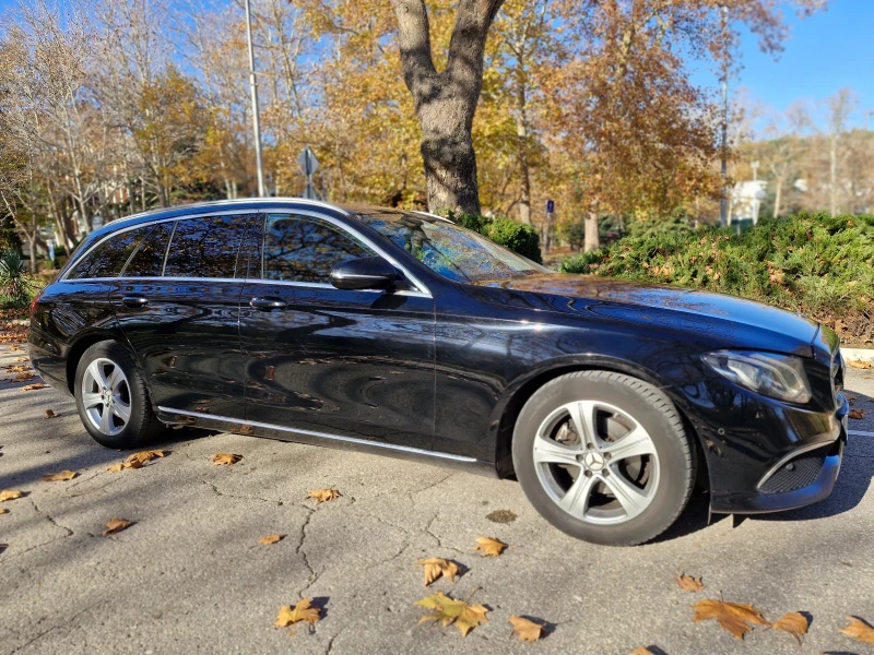 Mercedes-Benz E 220 2019 digital cockpit , снимка 3 - Автомобили и джипове - 52664787