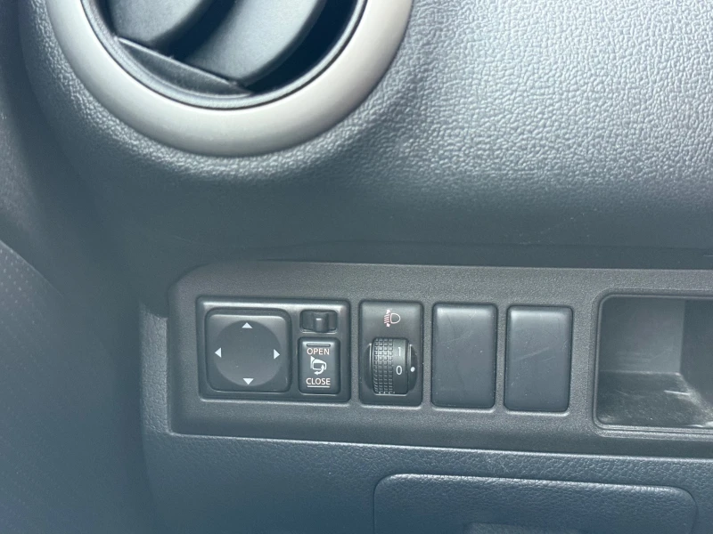 Nissan Note НОВ ВНОС КАТО НОВ КЛИМАТРОНИК 1-ви СОБСТВЕНИК, снимка 11 - Автомобили и джипове - 52514134