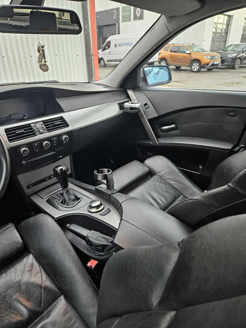 BMW 525, снимка 10 - Автомобили и джипове - 52552396
