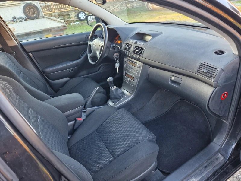 Toyota Avensis 2.0D4D, 116кс, 05г, Италия-БЕЗ РЪЖДИ , снимка 9 - Автомобили и джипове - 52573177