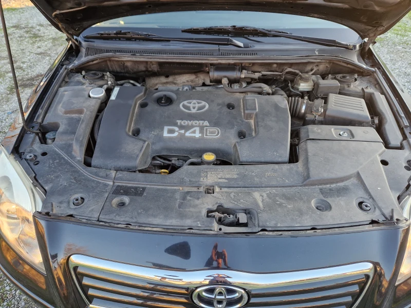 Toyota Avensis 2.0D4D, 116кс, 05г, Италия-БЕЗ РЪЖДИ , снимка 16 - Автомобили и джипове - 52573177