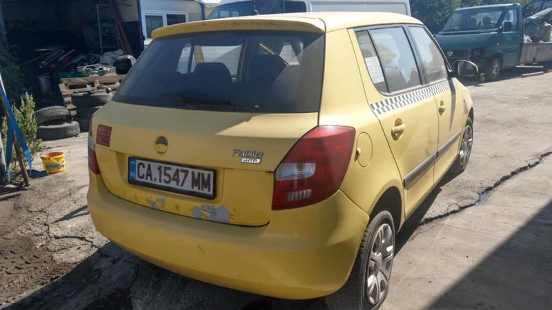 Skoda Fabia 1.2 hpi 6v, снимка 4 - Автомобили и джипове - 47056583