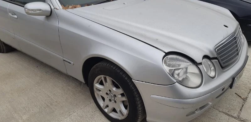 Mercedes-Benz E 200 CDI Classic , снимка 1 - Автомобили и джипове - 23562255