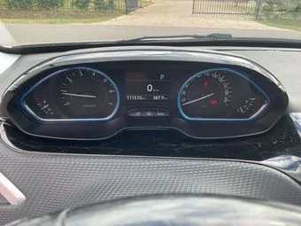 Peugeot 2008 АВТОМАТИК, снимка 13 - Автомобили и джипове - 53074736