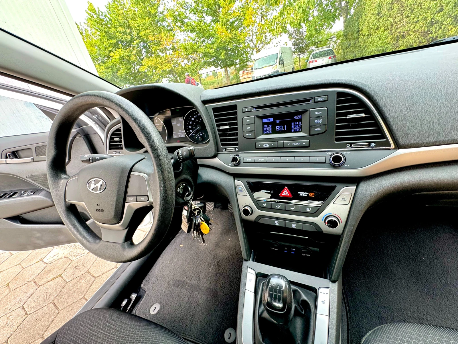 Hyundai Elantra ������ 45700�� | Mobile.bg � ����������� 12