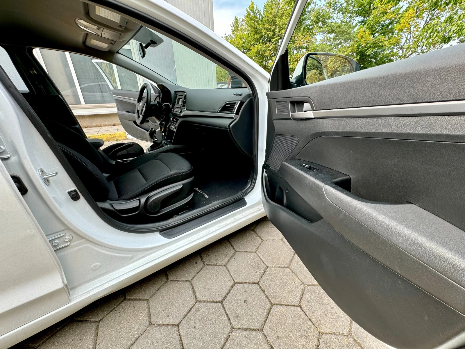 Hyundai Elantra ������ 45700�� | Mobile.bg � ����������� 11