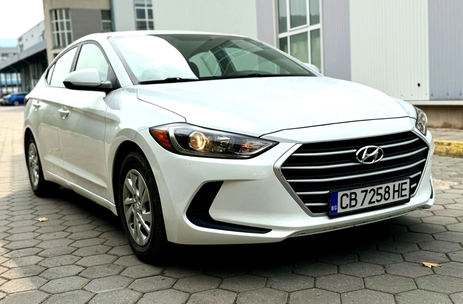 Hyundai Elantra 34600км - изображение 3