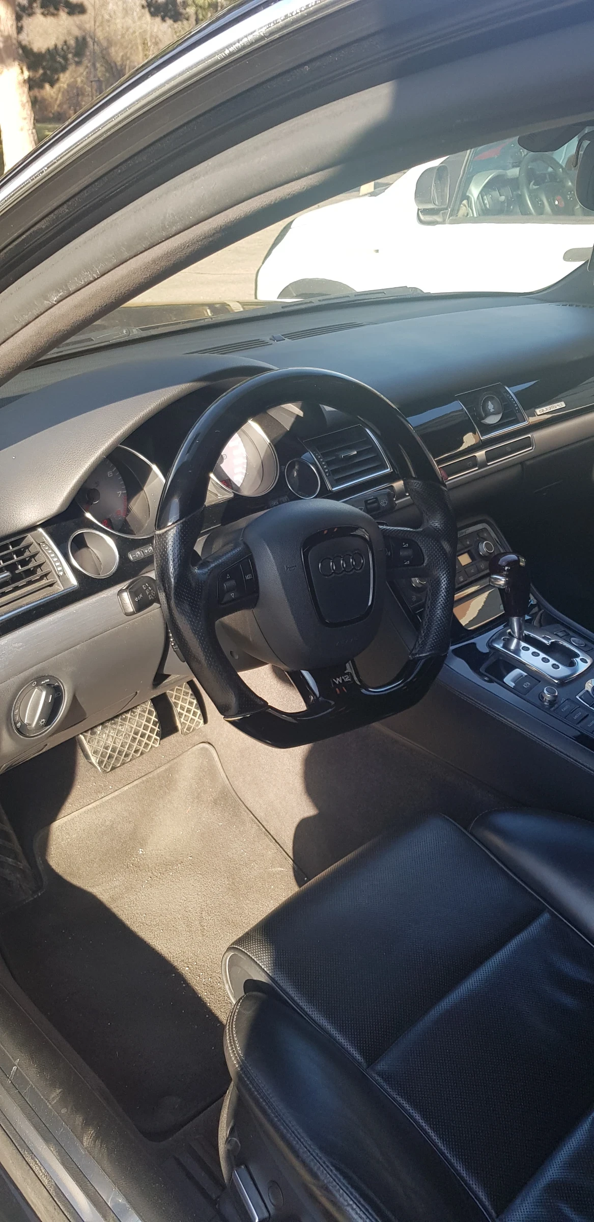 Audi A8 А8 Lang 6.0 W12 - изображение 7