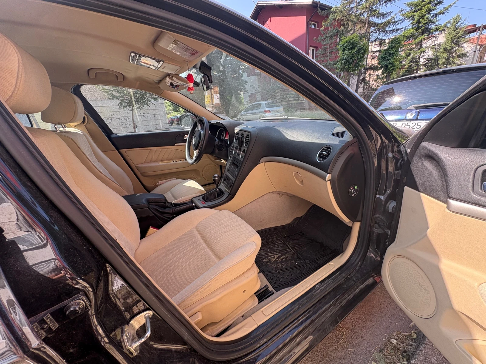 Alfa Romeo 159 sportwagon 1, 9 JTDm 16V - изображение 10
