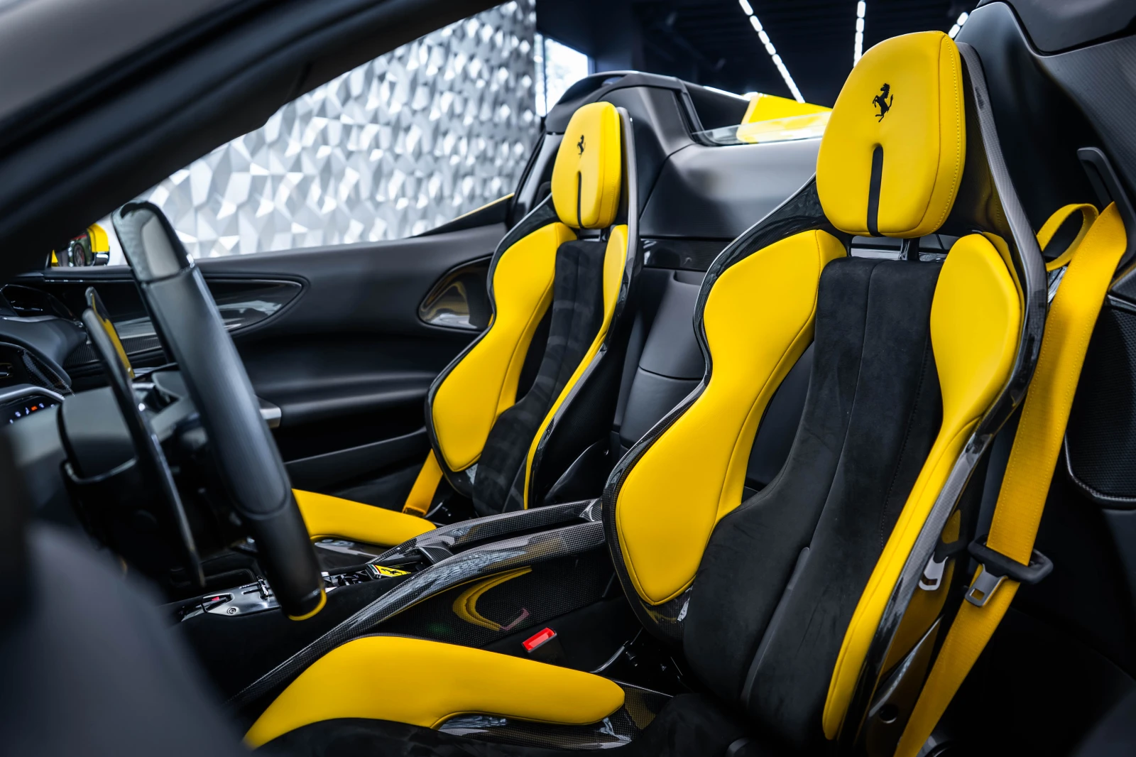 Ferrari SF 90 Spider Giallo Modena | Mobile.bg   12