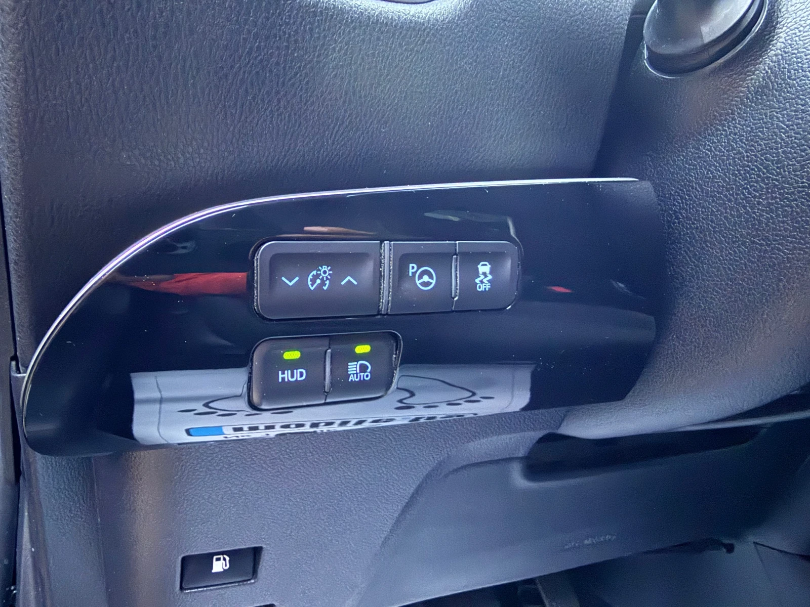 Toyota Prius PARK* BMS* DISTR* HEADUP* 2018* LED* JBL AUDIO*  | Mobile.bg   14