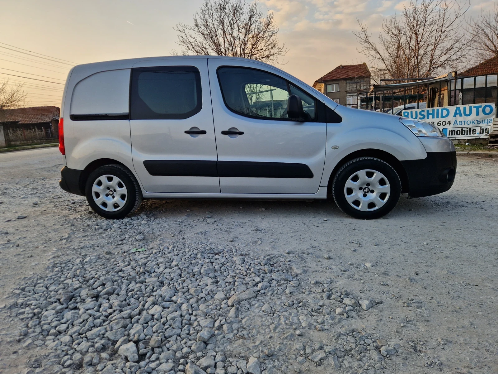 Peugeot Partner 1.6 HDI, снимка 7 - Автомобили и джипове - 53866103