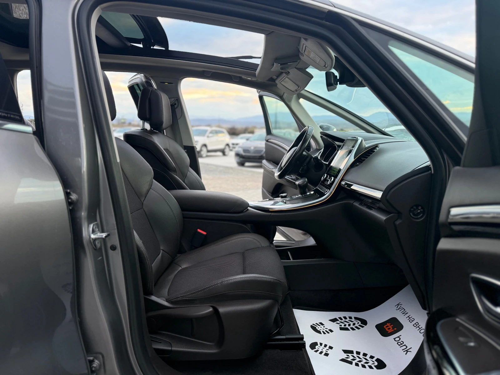 Renault Espace 1.6 DCI 4 Control Собствен лизинг !!!, снимка 8 - Автомобили и джипове - 54069906