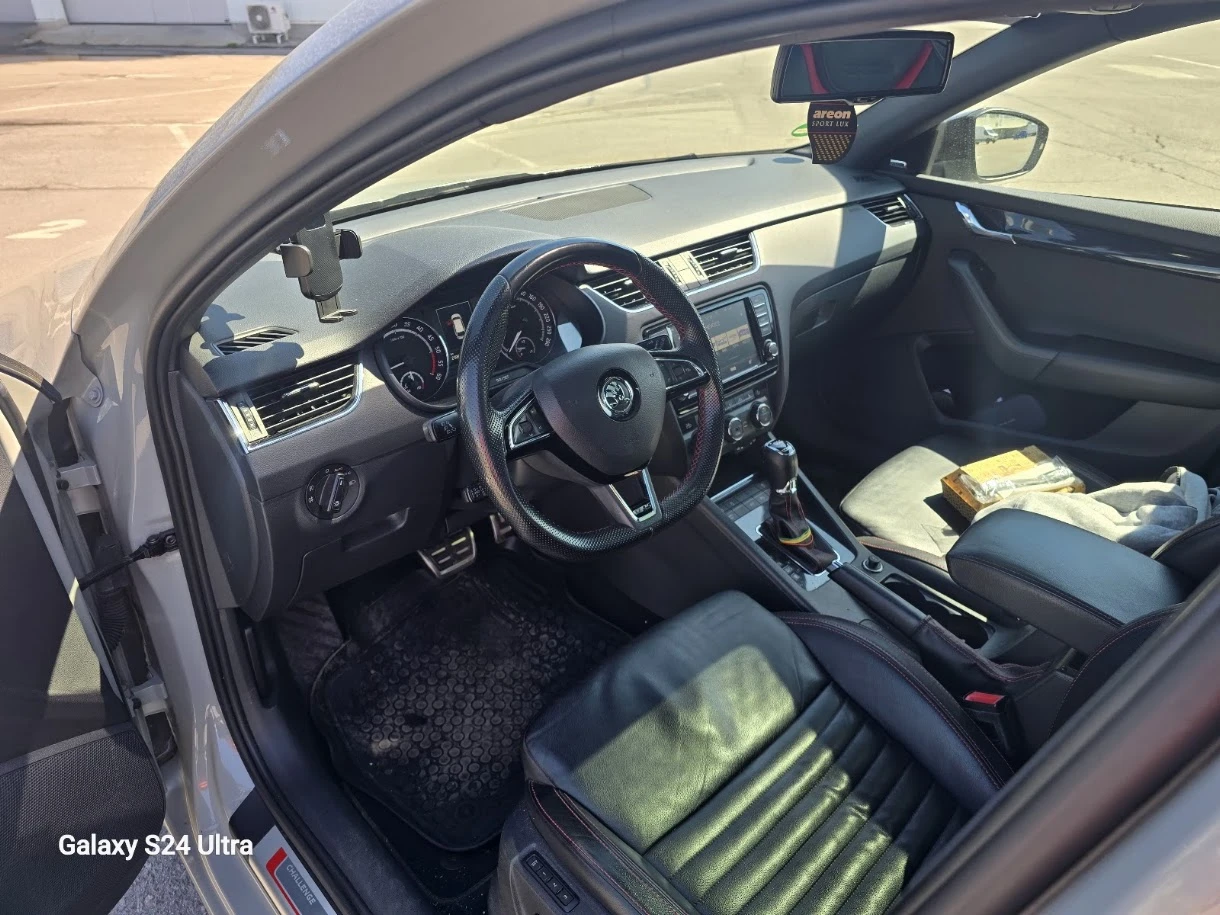 Skoda Octavia, снимка 13 - Автомобили и джипове - 54100399