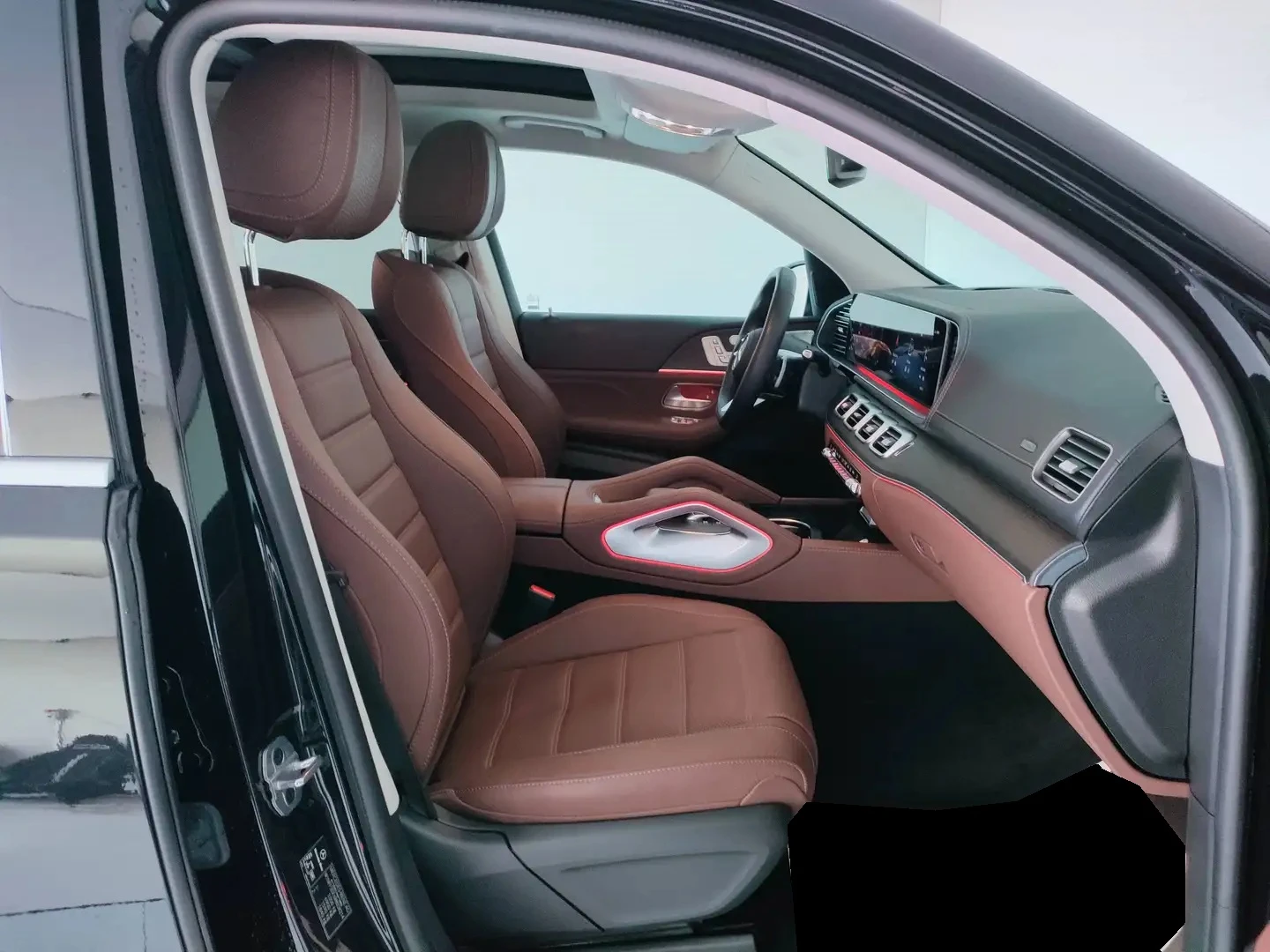 Mercedes-Benz GLS 450 d 4MATIC AMG-LINE, снимка 8 - Автомобили и джипове - 54299343