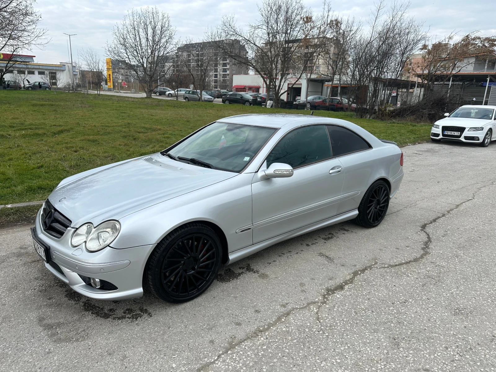 Mercedes-Benz CLK, снимка 2 - Автомобили и джипове - 54444761
