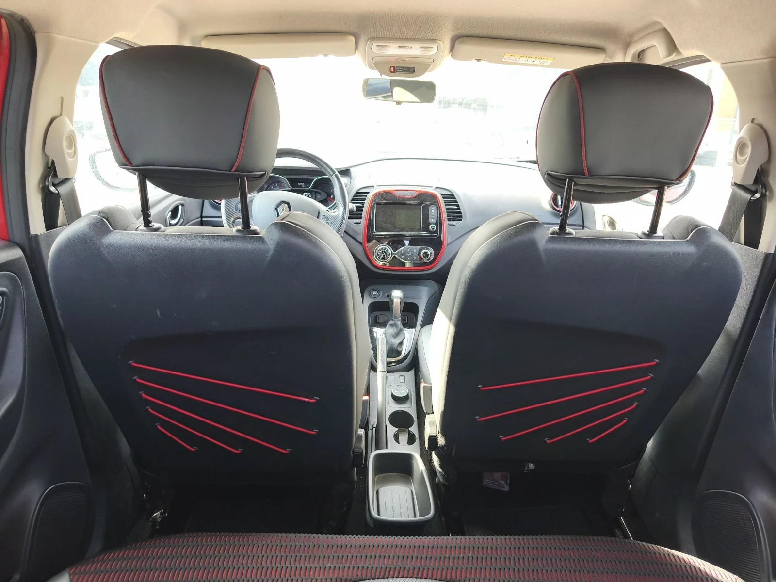 Renault Captur Automatic Xmode , снимка 8 - Автомобили и джипове - 54601189