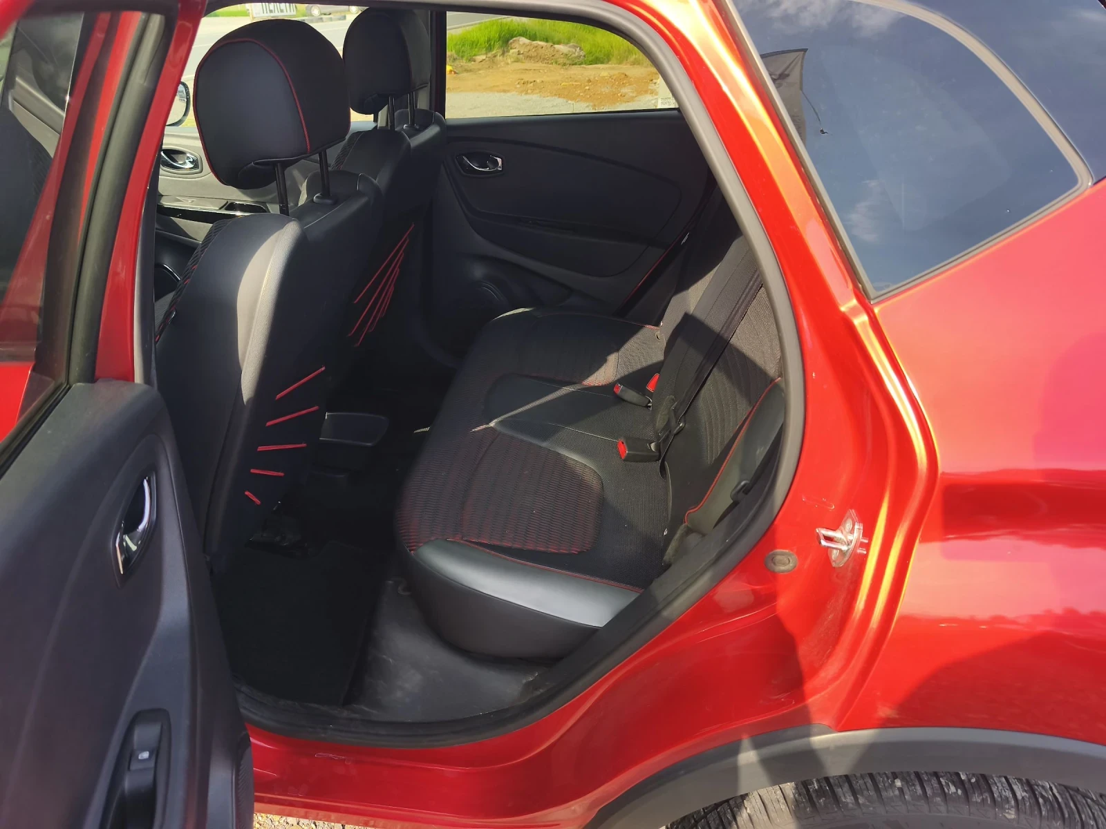 Renault Captur Automatic Xmode , снимка 10 - Автомобили и джипове - 54601189
