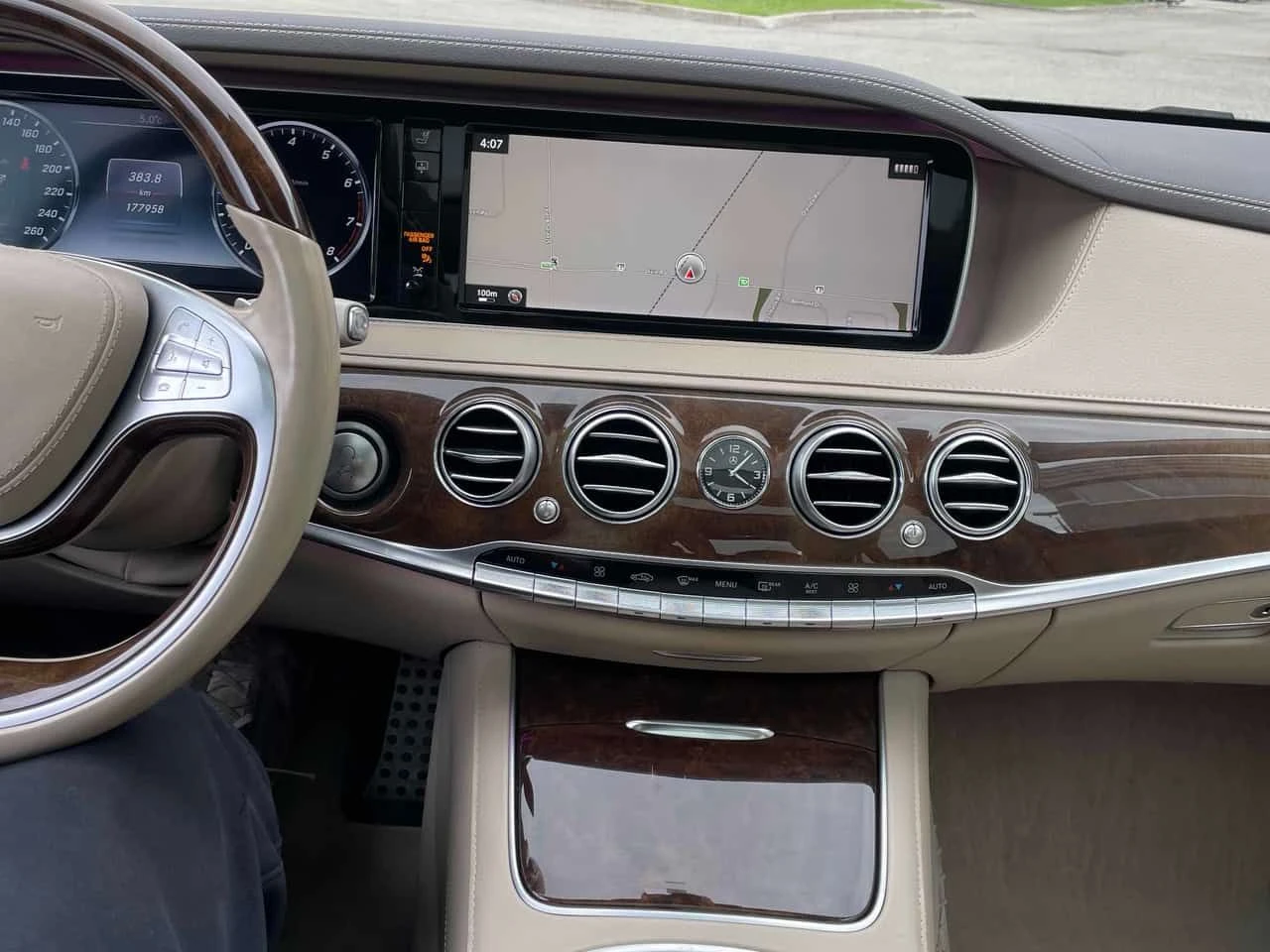Mercedes-Benz S 550 * CARFAX * БЕЗ ПЪРВОНАЧАЛНА ВНОСКА, снимка 9 - Автомобили и джипове - 54738112