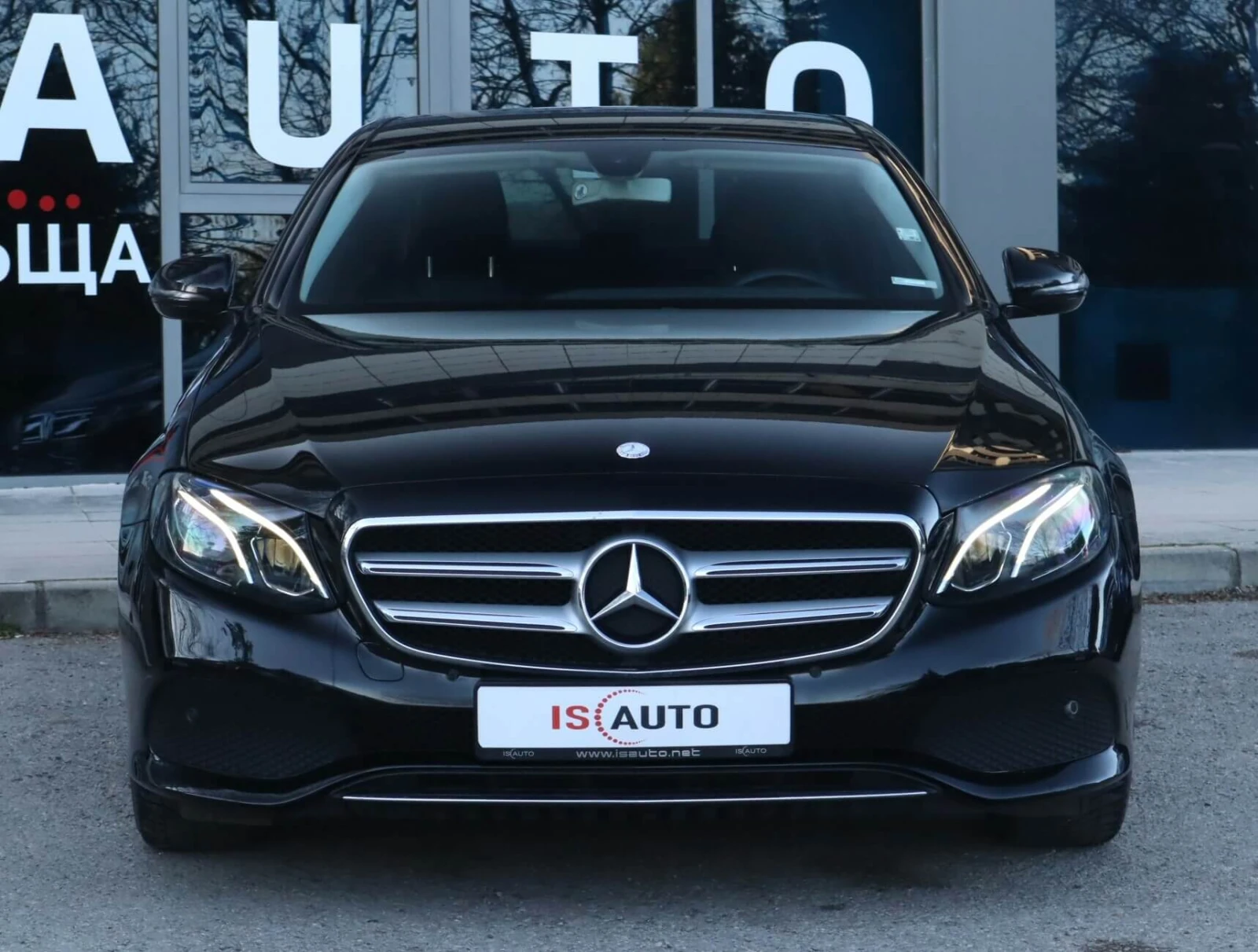 Mercedes-Benz E 220 CDI/Avantgarde/Dynamic Select/PRE-SAFE/Collision P, снимка 2 - Автомобили и джипове - 55009867