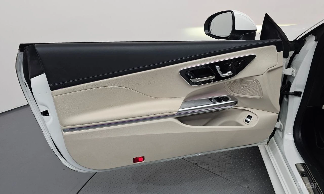 Mercedes-Benz CLE 200 CARBON* DISTRONIC* 360 КАМЕРИ* ОБДУХВАНЕ* ПОДГРЕВ, снимка 9 - Автомобили и джипове - 55234190