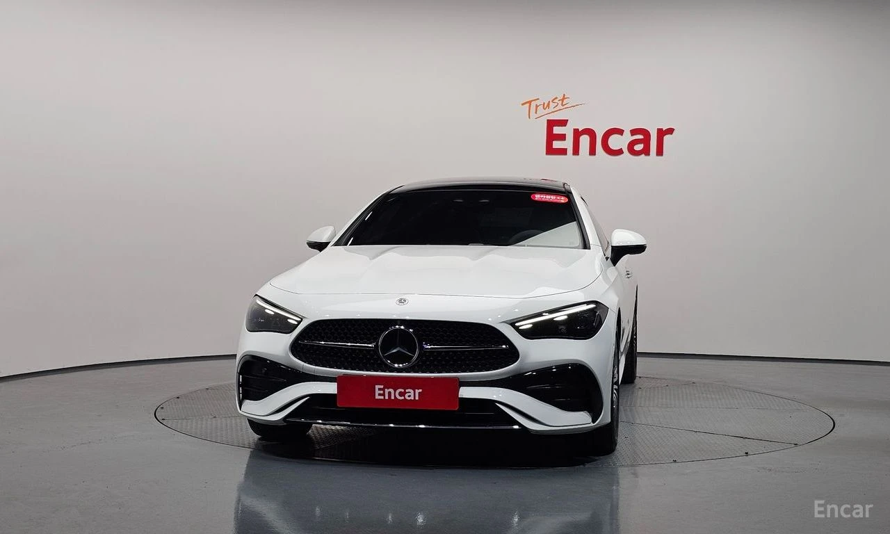 Mercedes-Benz CLE 200 CARBON* DISTRONIC* 360 КАМЕРИ* ОБДУХВАНЕ* ПОДГРЕВ, снимка 2 - Автомобили и джипове - 55234190